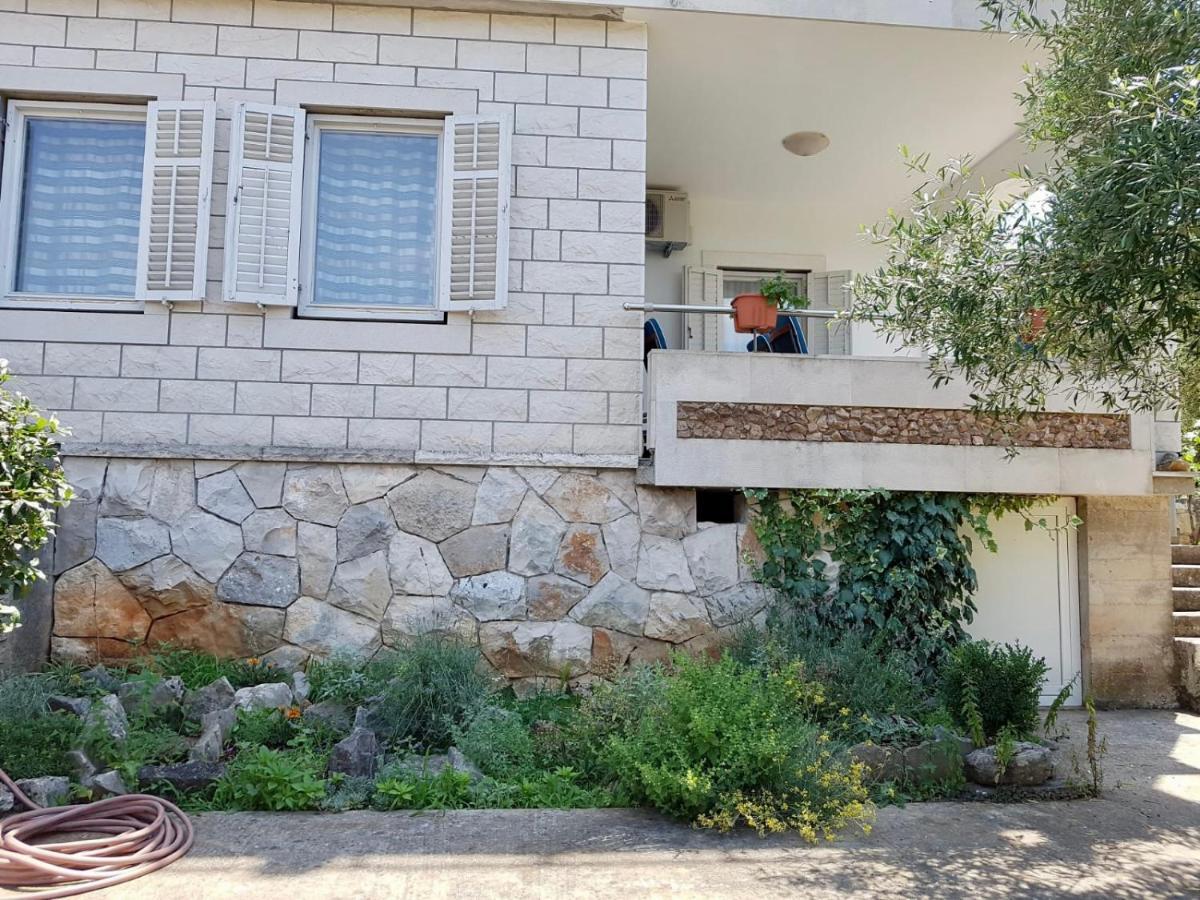 Apartmani Luka Zrnovo Extérieur photo
